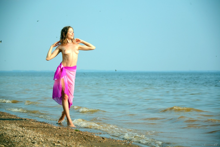 Моя жена голая на пляже (60 фото)