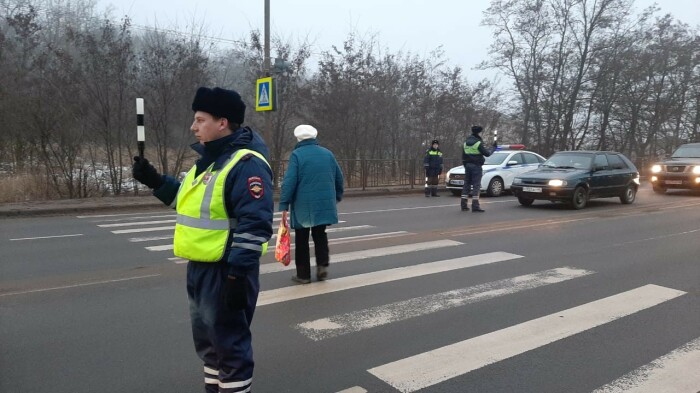 Как правильно пропустить пешехода и не попасть на штраф