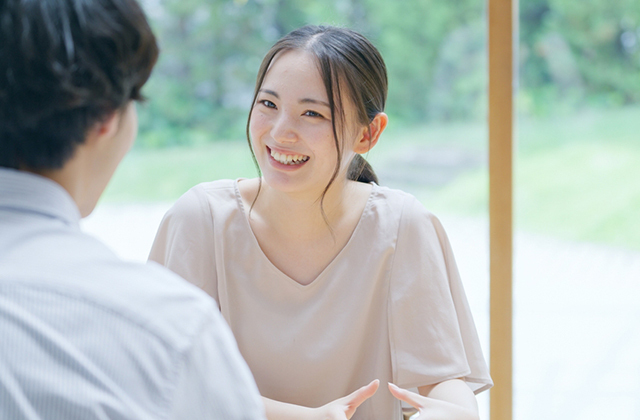 Японцы после пандемии начали массово ходить к инструкторам по улыбке