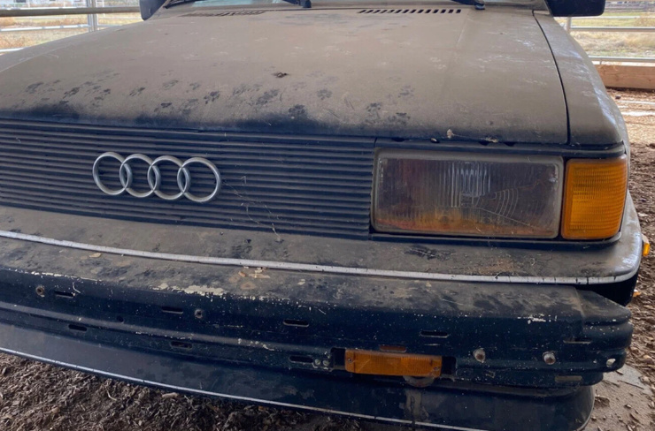 На торгах продают 40-летний Audi Quattro, случайно найденный в сарае