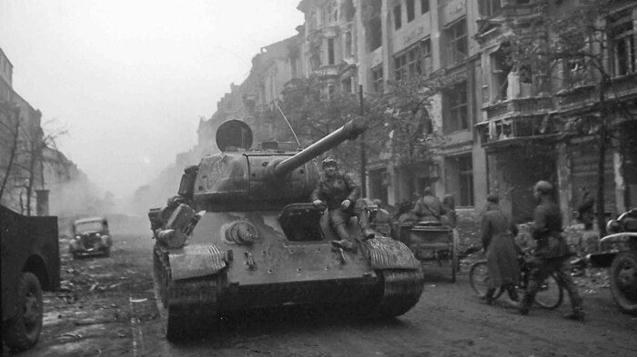 Почему немецкие танки были бензиновые, а советские - дизельные
