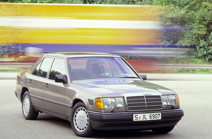 40 лет Mercedes-Benz E-Class W124 Ⅰ фото