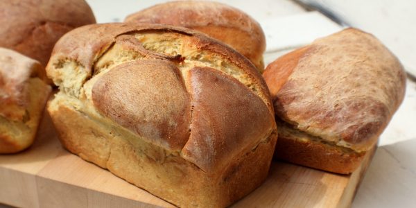 Как дольше сохранить свежесть хлеба и другой выпечки