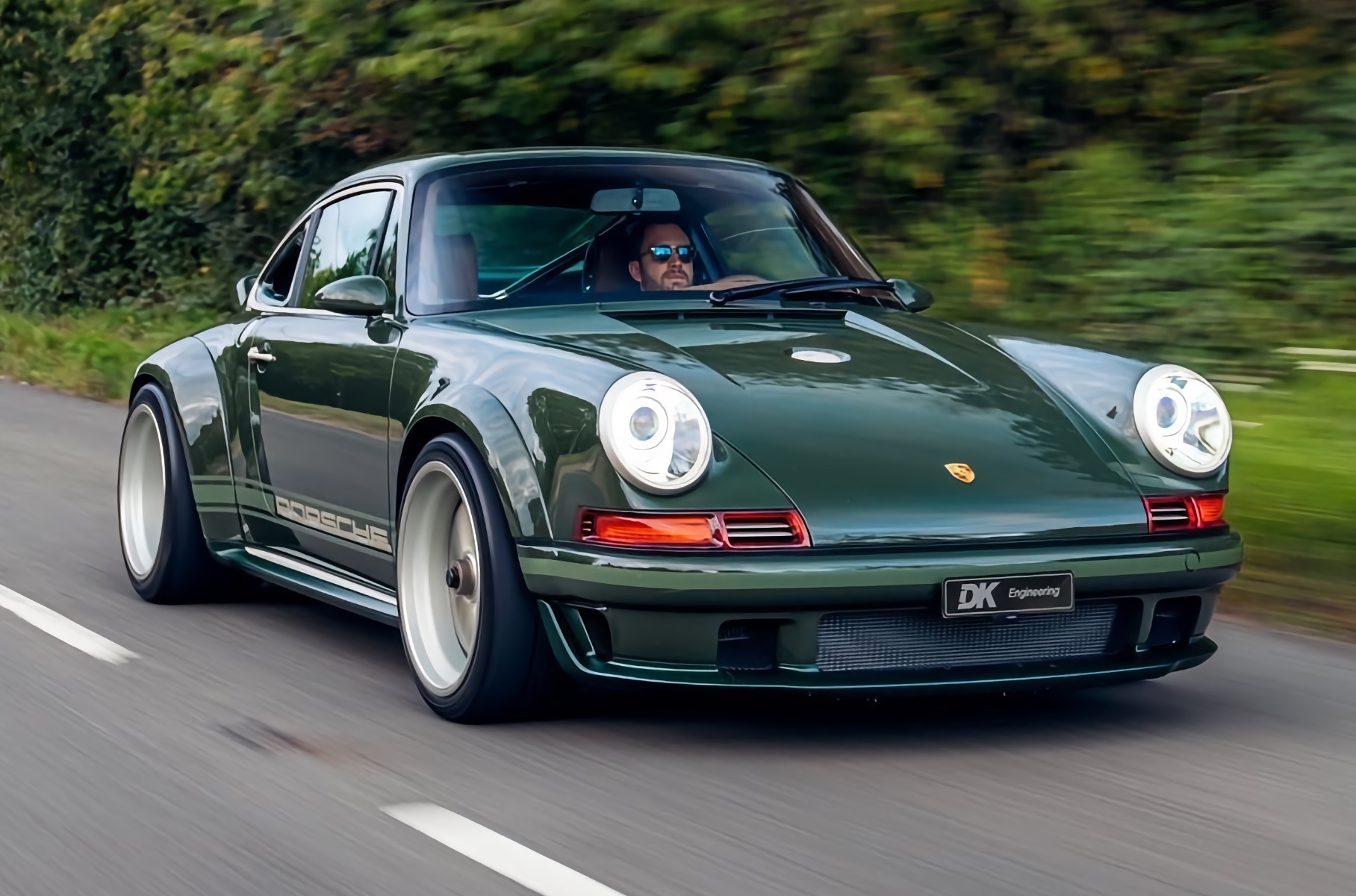 Porsche 911 by Singer