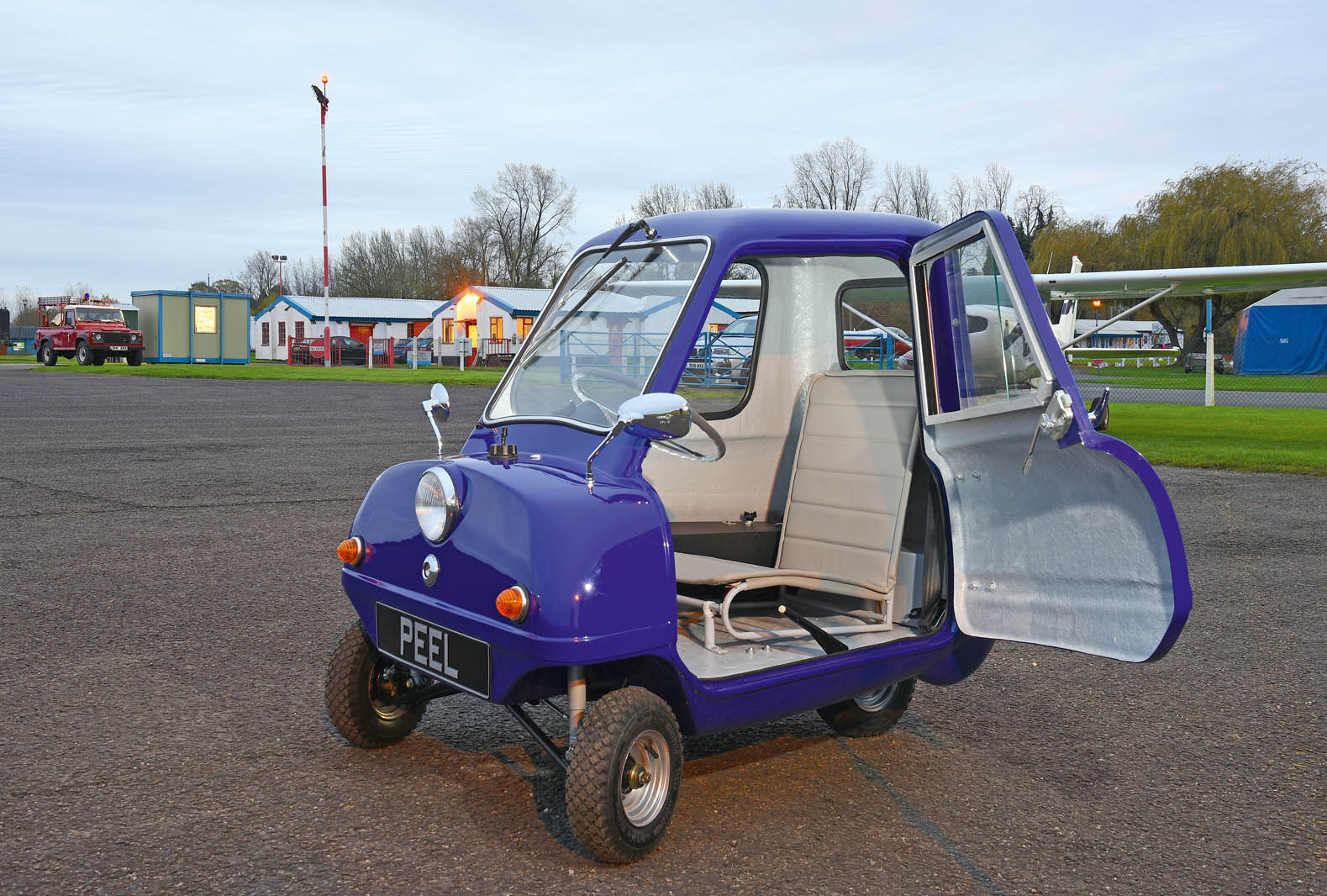 автомобиль peel p50