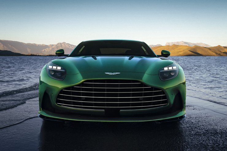 Aston Martin представил «супертурер» DB12 с 680-сильным V8
