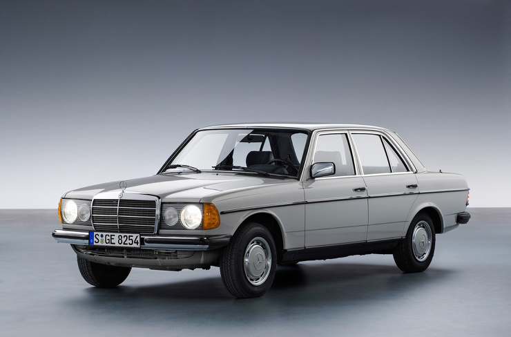 40 лет Mercedes-Benz E-Class W124 Ⅰ фото