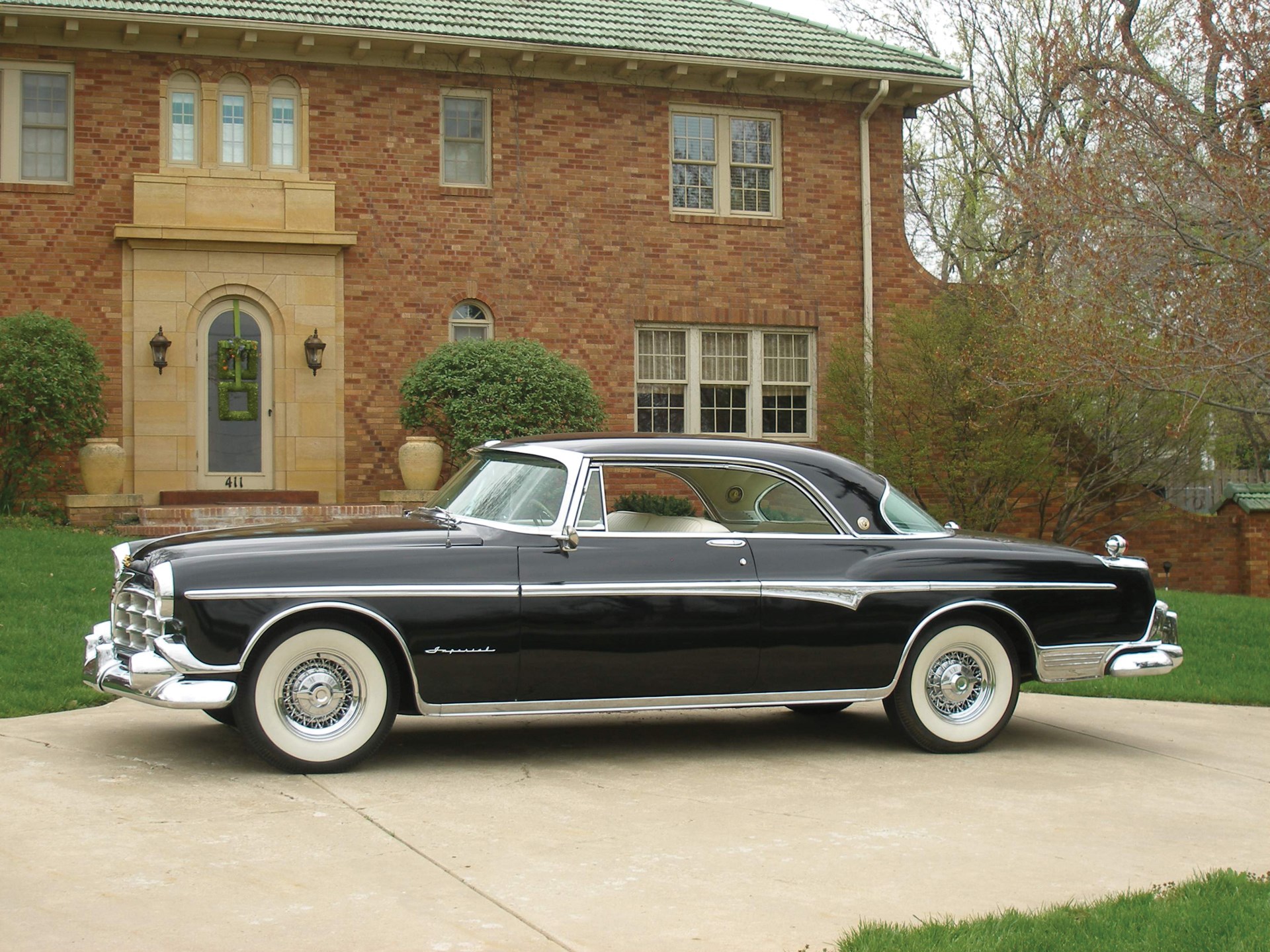 Машины 60 см. Chrysler Imperial 1955. Chrysler Imperial Coupe 1955. Chrysler Crown Imperial 1954. Chrysler Imperial Crown 1955.