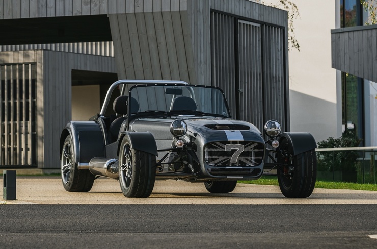 Caterham выпустил лимитированный спорткар Seven CSR Twenty