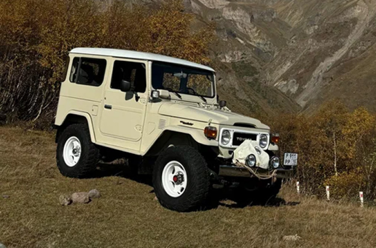 В России продают уникальный Toyota Land Cruiser 1979года