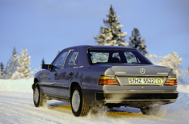 40 лет Mercedes-Benz E-Class W124 Ⅰ фото